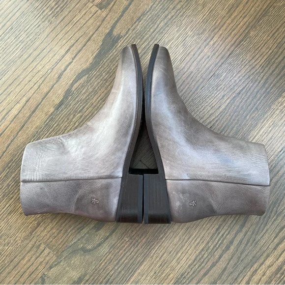 NEW FRYE River Inside Zip Bootie in Graphite - Picture 8 of 15